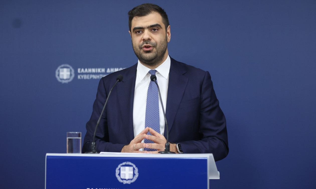 LIVE – Παύλος Μαρινάκης στην ενημέρωση των πολιτικών συντακτών