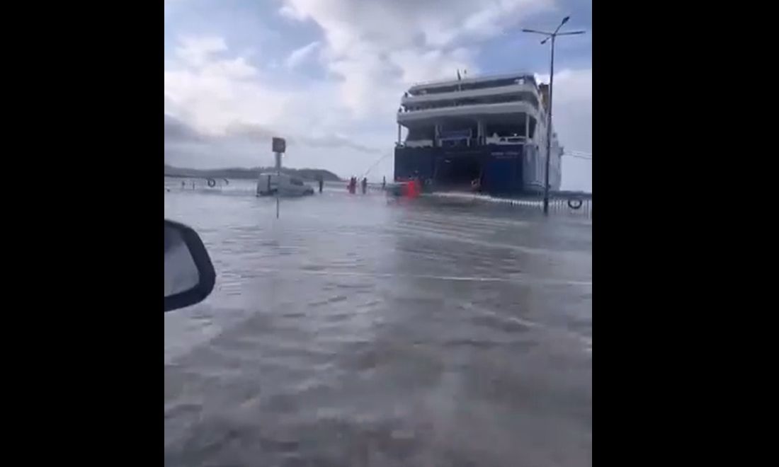 Τήνος: Θάλασσα και λιμάνι.. έγιναν ένα – Βίντεο
