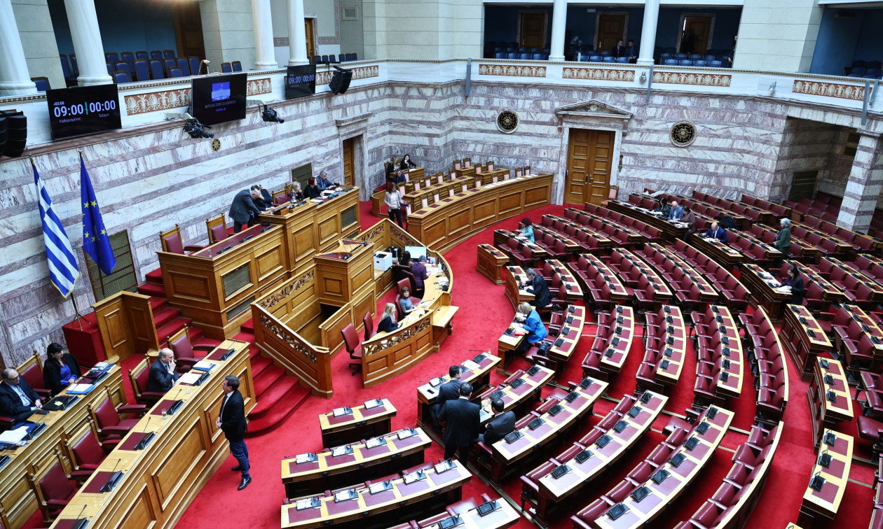 «Να τα βάλουμε στους δικούς μας»: Τι αποκαλύπτουν διάλογοι στη δικογραφία για τον ΟΠΕΚΕΠΕ