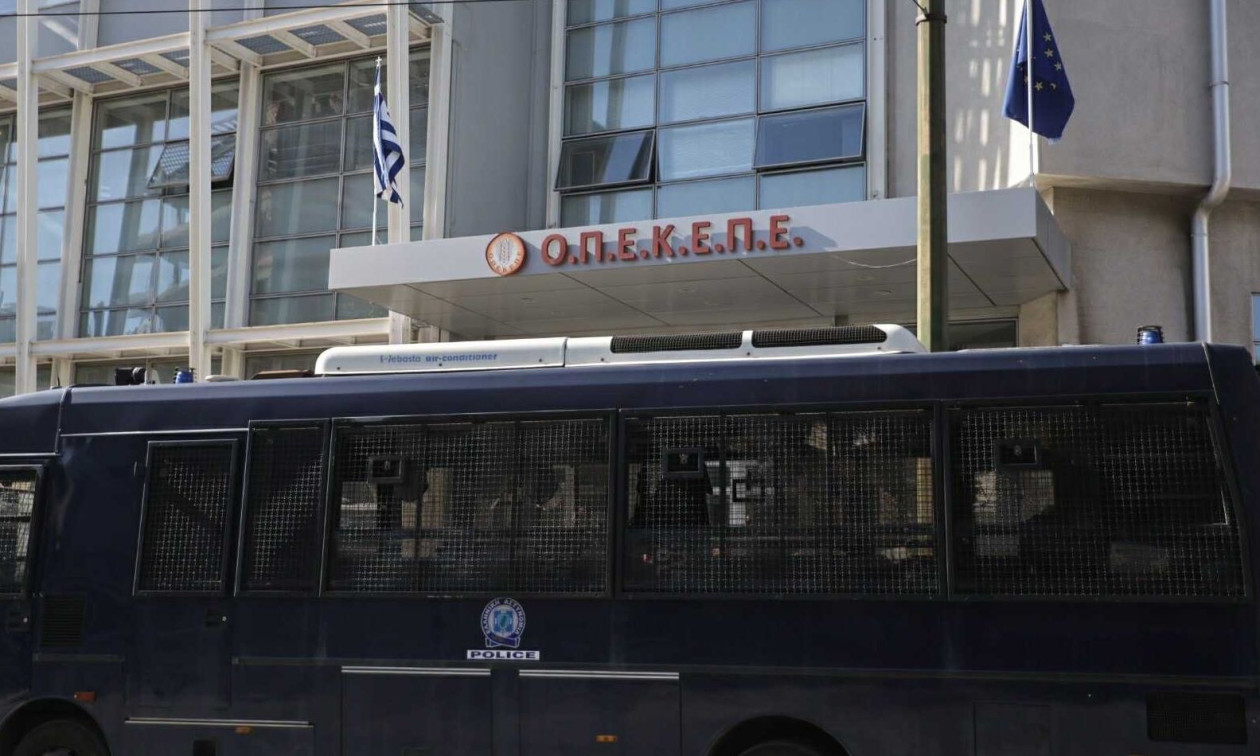 ΟΠΕΚΕΠΕ: Οι καταγγελίες για συνωμοσία αξιωματούχων, τα πλαστά έγγραφα και η εμπλοκή Κεφαλογιάννη