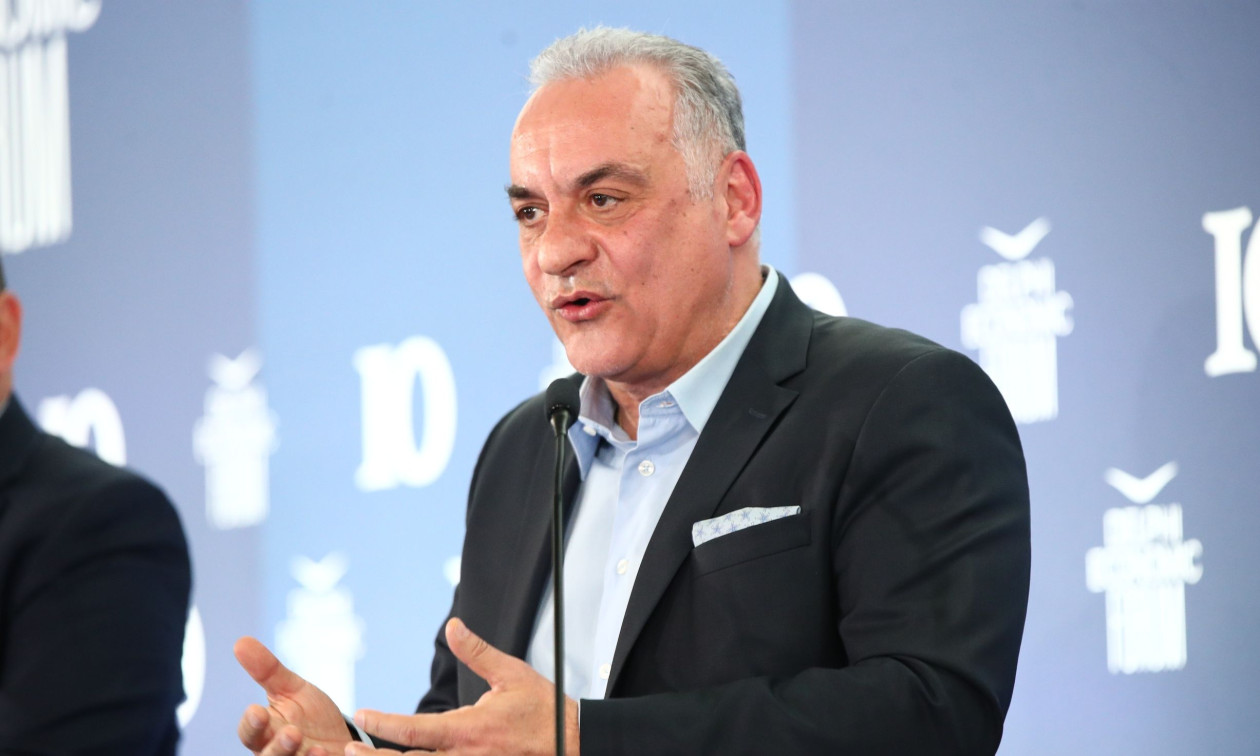 Πέθανε η μητέρα του ευρωβουλευτή της ΝΔ, Μανώλη Κεφαλογιάννη – «Καλό ταξίδι μάνα»