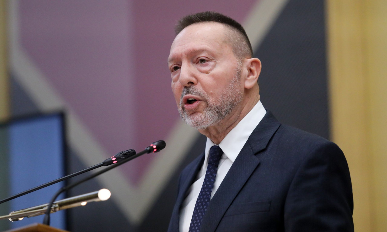 Στουρνάρας: «Κλειδί» η πολιτική σταθερότητα – Τα καλά νέα και οι «παγίδες» του 2026