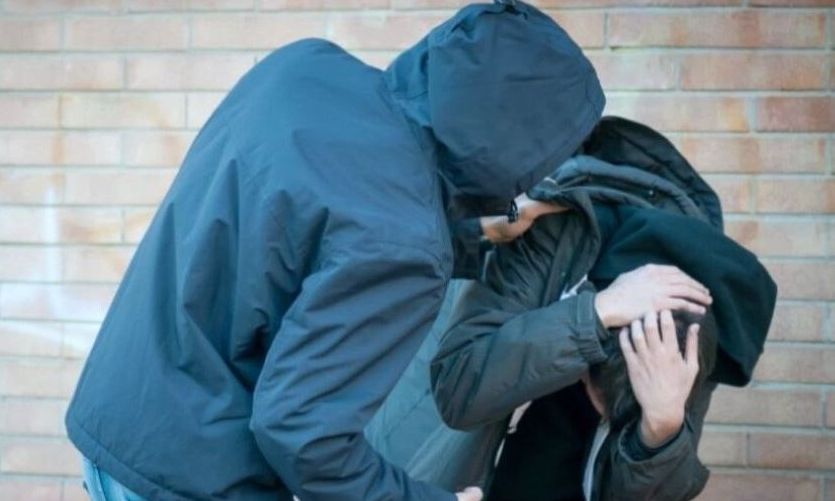 Ξυλοδαρμός 17χρονου στην Πάτρα: Τον χτύπησαν 15 άτομα – Μία σύλληψη, ταυτοποιήθηκε ένας 16χρονος