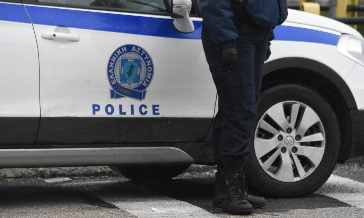 Λαμία: Εξαρθρώθηκε εγκληματική οργάνωση – 4 συλλήψεις για ναρκωτικά και όπλα