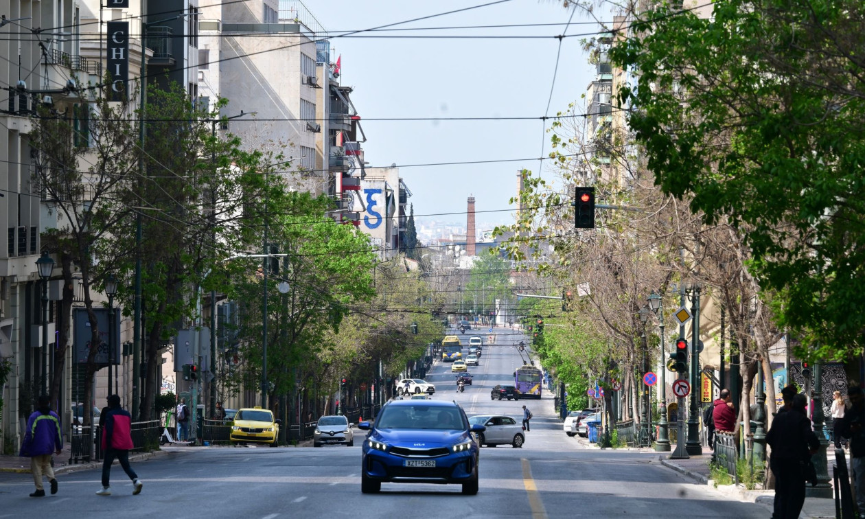 Άδεια η Αθήνα την Κυριακή του Πάσχα – Η πόλη «πέρασε στα χέρια» των τουριστών