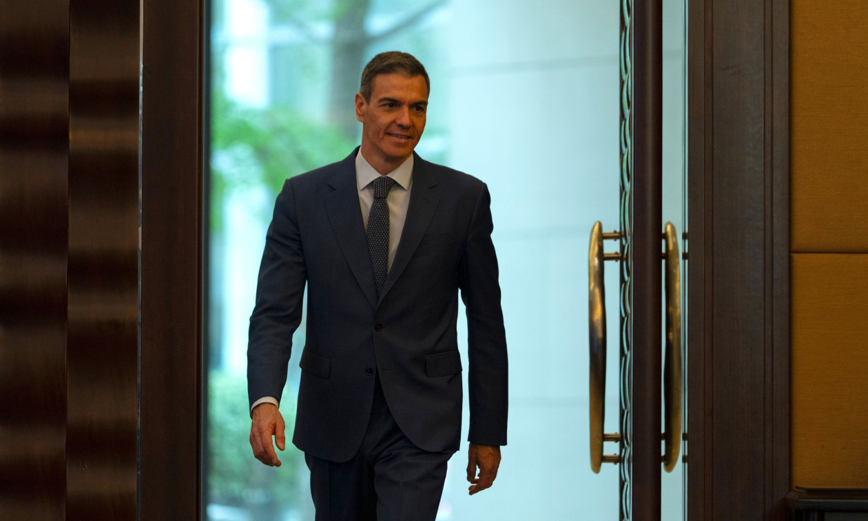 Επίσκεψη Σάντσεθ στο Πεκίνο: «Βρισκόμαστε στη σωστή πλευρά της ιστορίας»