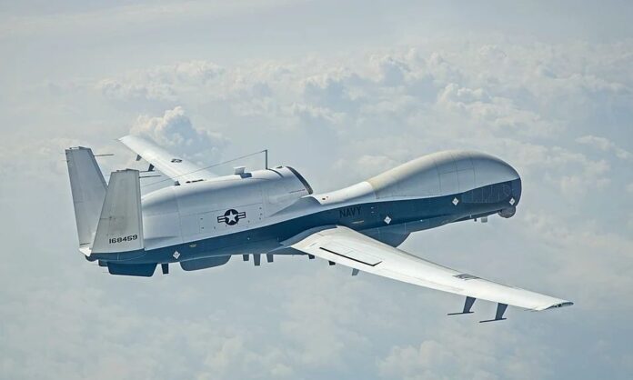 1729023-62f002fe-mq-4ctriton.jpg