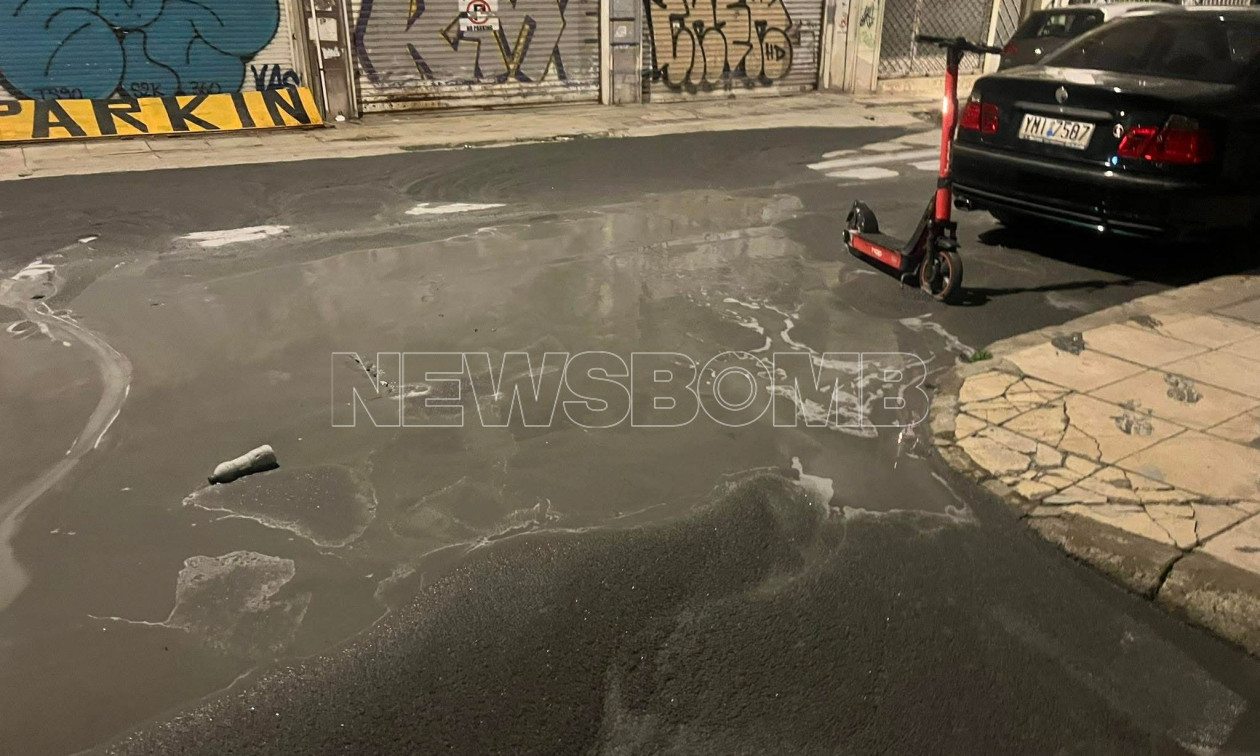 Κυψέλη: Γέμισε ο δρόμος υγρό τσιμέντο – Δείτε εικόνες