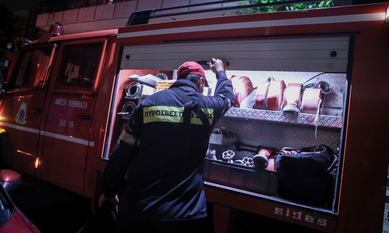 Πάτρα: 58χρονος έβαλε φωτιά στο σπίτι του και αυτοπυροβολήθηκε λίγο πριν την κηδεία της αδελφής του