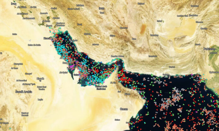 1729975-16ce766a-strait-of-hormuz-194.jpg