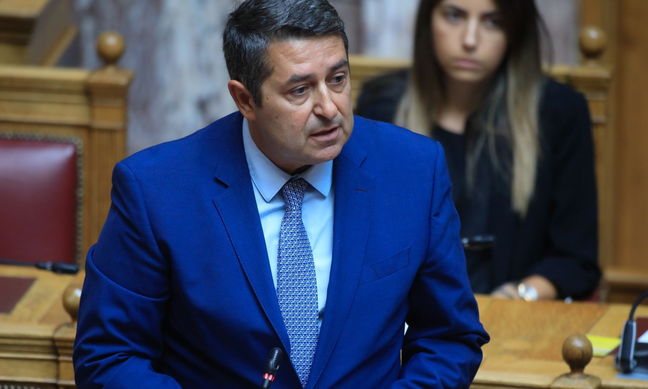 Παραμένει διασωληνωμένος στη ΜΕΘ του Ευαγγελισμού ο Γιώργος Μυλωνάκης