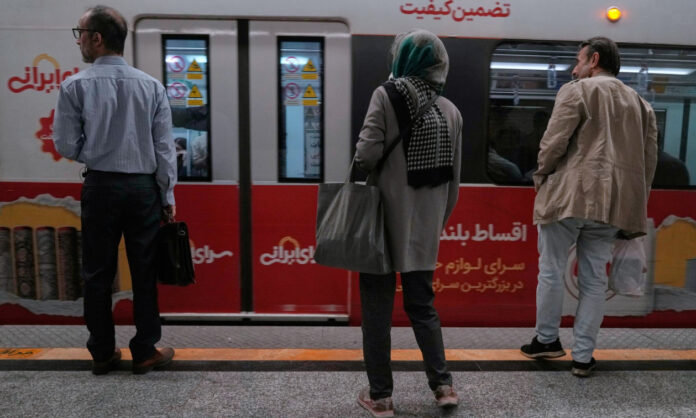1730473-029c68c5-iran-daily-life1.jpg