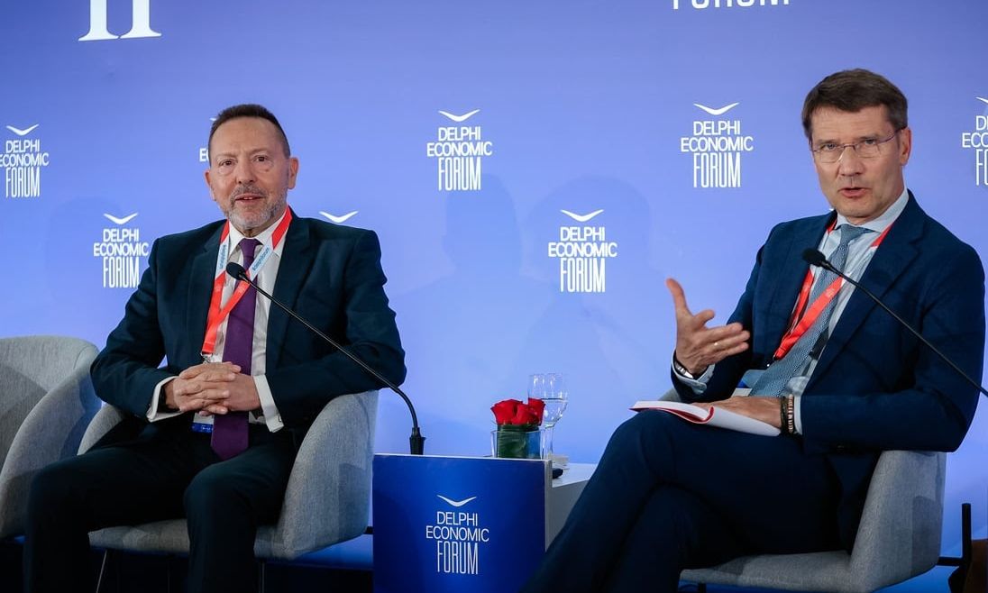 Στουρνάρας: «Θα κάνουμε ό,τι χρειαστεί αν η κρίση επιμείνει» – Αισιοδοξία για σύντομο τέλος πολέμου