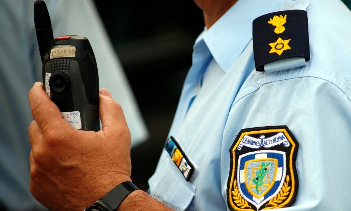 Τεχνολογικός «μεσαίωνας» στην ΕΛ.ΑΣ. – Κακοποιοί με ασυρμάτους του εμπορίου