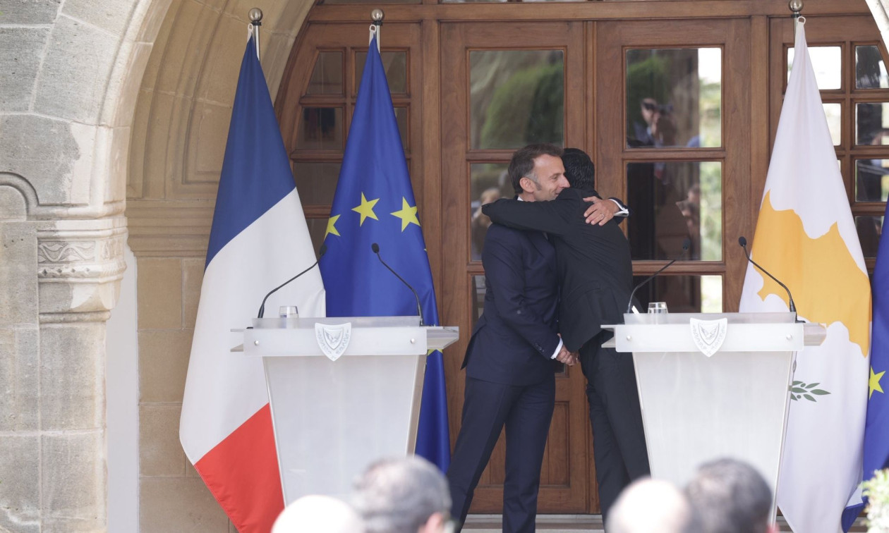 Μακρόν: Όταν η Κύπρος δέχεται μια επίθεση, είναι η Ευρώπη που τη δέχεται – Επί τάπητος το άρθρο 42.7