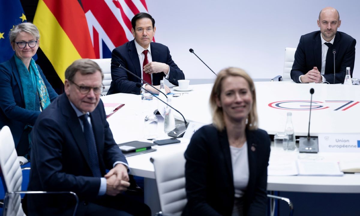 Γαλλία: Η G7 “ανησυχεί” για την ενίσχυση των πυρηνικών οπλοστασίων της Ρωσίας και της Κίνας