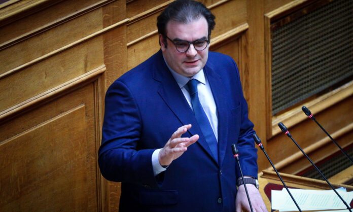 1731393-e0d5757a-pierakakis.jpg