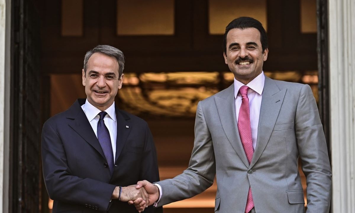 Συνάντηση Μητσοτάκη με τον Εμίρη του Κατάρ – Συμφωνία συνεργασίας σε εμπόριο, άμυνα, ενέργεια