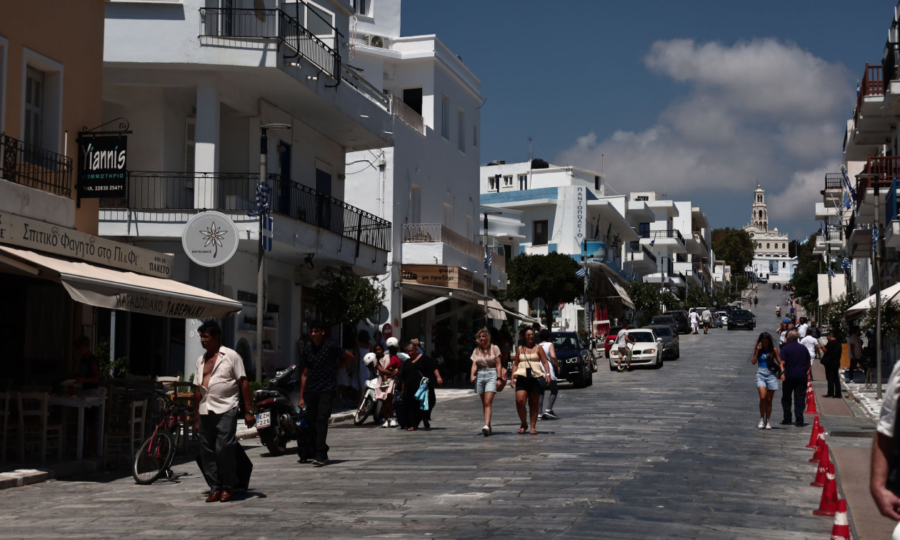 Από πού θα έρθουν οι τουρίστες φέτος – Τι αλλάζει σε ΗΠΑ και Κίνα – Ποιοι θα φέρουν τα έσοδα το 2026