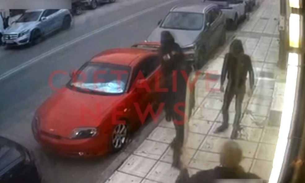 Ηράκλειο: Δεν τους άφησαν να μπουν σε μπαρ και επέστρεψαν οπλισμένοι, τραυματίζοντας την υποδοχή