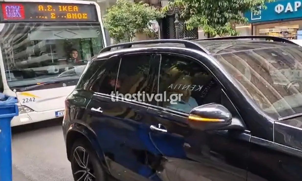 Θεσσαλονίκη: Ασυνείδητος οδηγός «μπλόκαρε» λεωφορείο στο κέντρο – Προκάλεσε κυκλοφοριακό κομφούζιο
