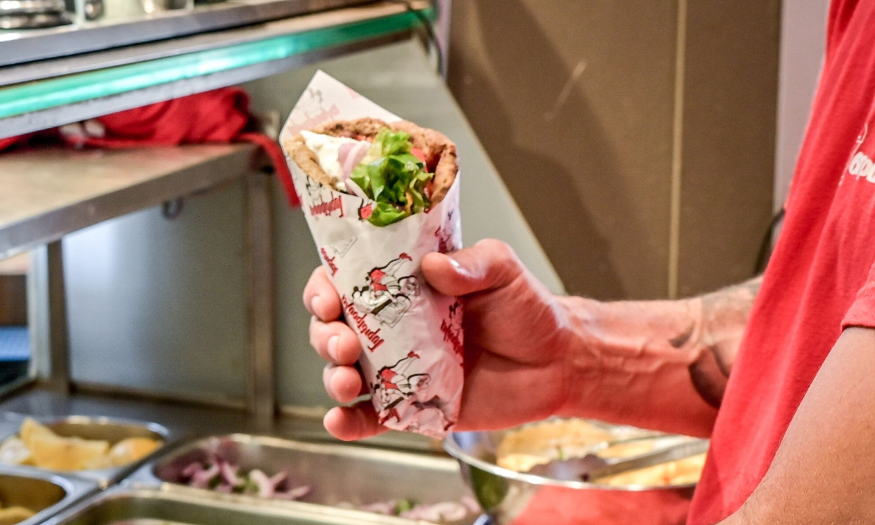 Σουβλάκι από… χρυσό – Ξεπερνά τα €5 και γίνεται είδος πολυτελείας