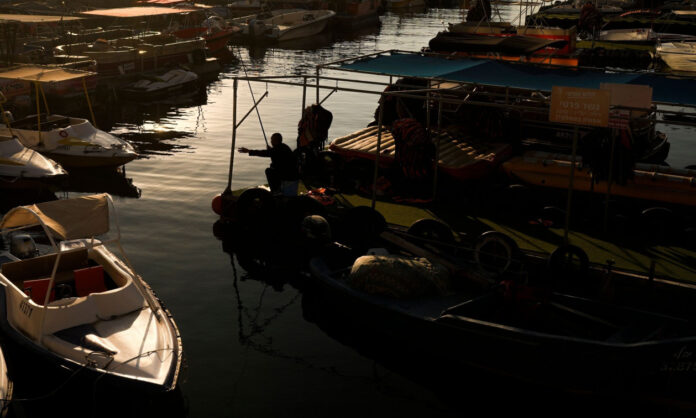 1733087-57584691-sea-of-galilee.jpg