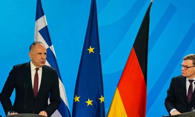 Γερμανός ΥΠΕΞ: «Η Ελλάδα στρατηγικό σημείο αναφοράς» – Τι θα συζητήσει με Γεραπετρίτη