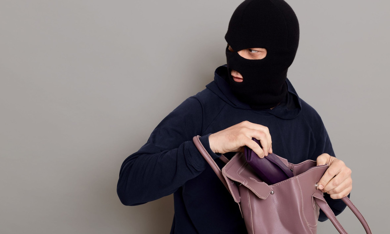 Πέλλα: Υποδύθηκαν τον λογιστή και απέσπασαν περισσότερα από 100.000 ευρώ από ηλικιωμένο