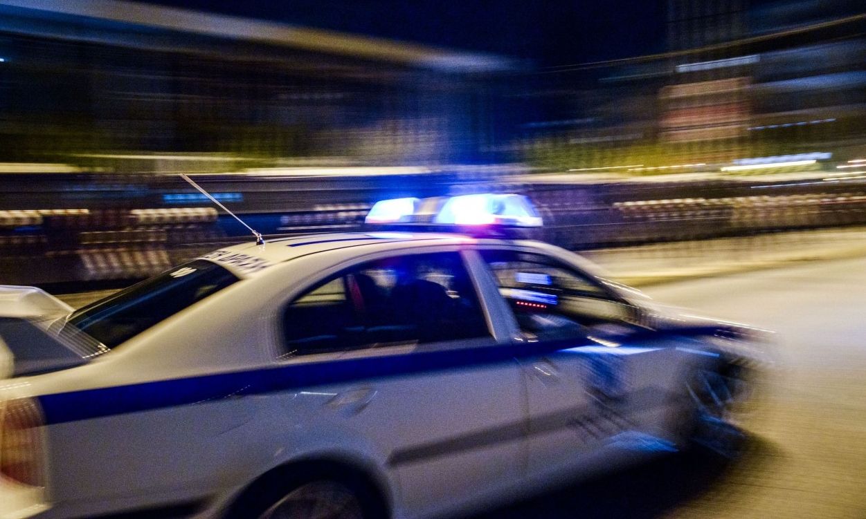 Σαλαμίνα: Περιπολικό παρέσυρε 12χρονη έξω από δημοτικό σχολείο – Νοσηλεύεται μετά από χειρουργείο