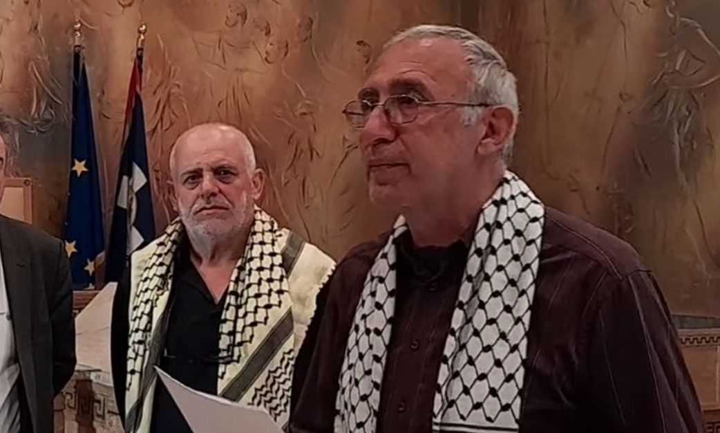 Δικό του «όρκο» διάβασε ο Πέτρος Κωνσταντίνου της ΑΝΤΑΡΣΥΑ στο Δημοτικό Συμβούλιο Αθήνας