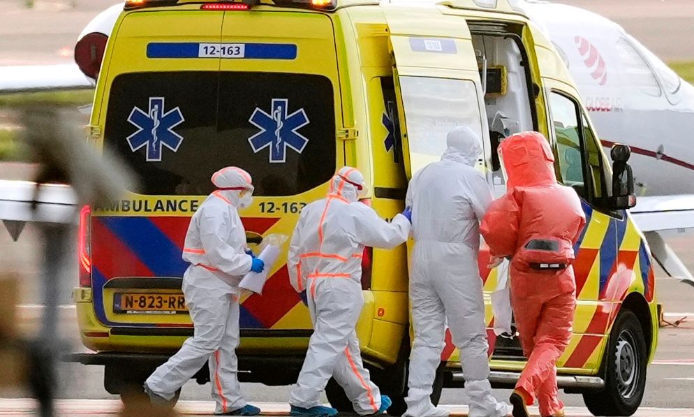 Χανταϊός: Ολλανδή αεροσυνοδός της KLM νοσηλεύεται στο Άμστερνταμ με συμπτώματα