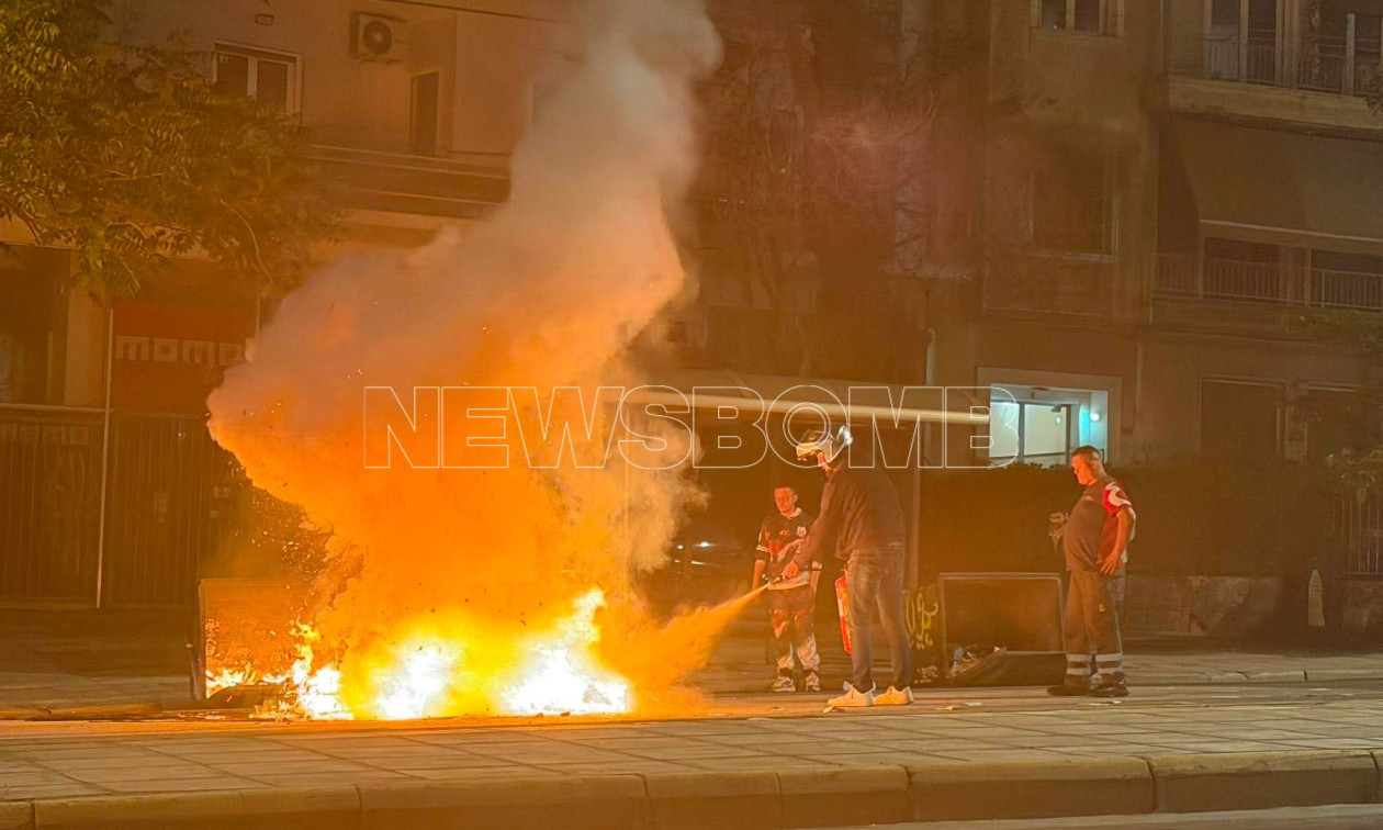 Φωτιά σε κάδο στη Λεωφόρο Αλεξάνδρας – Διακοπή της κυκλοφορίας