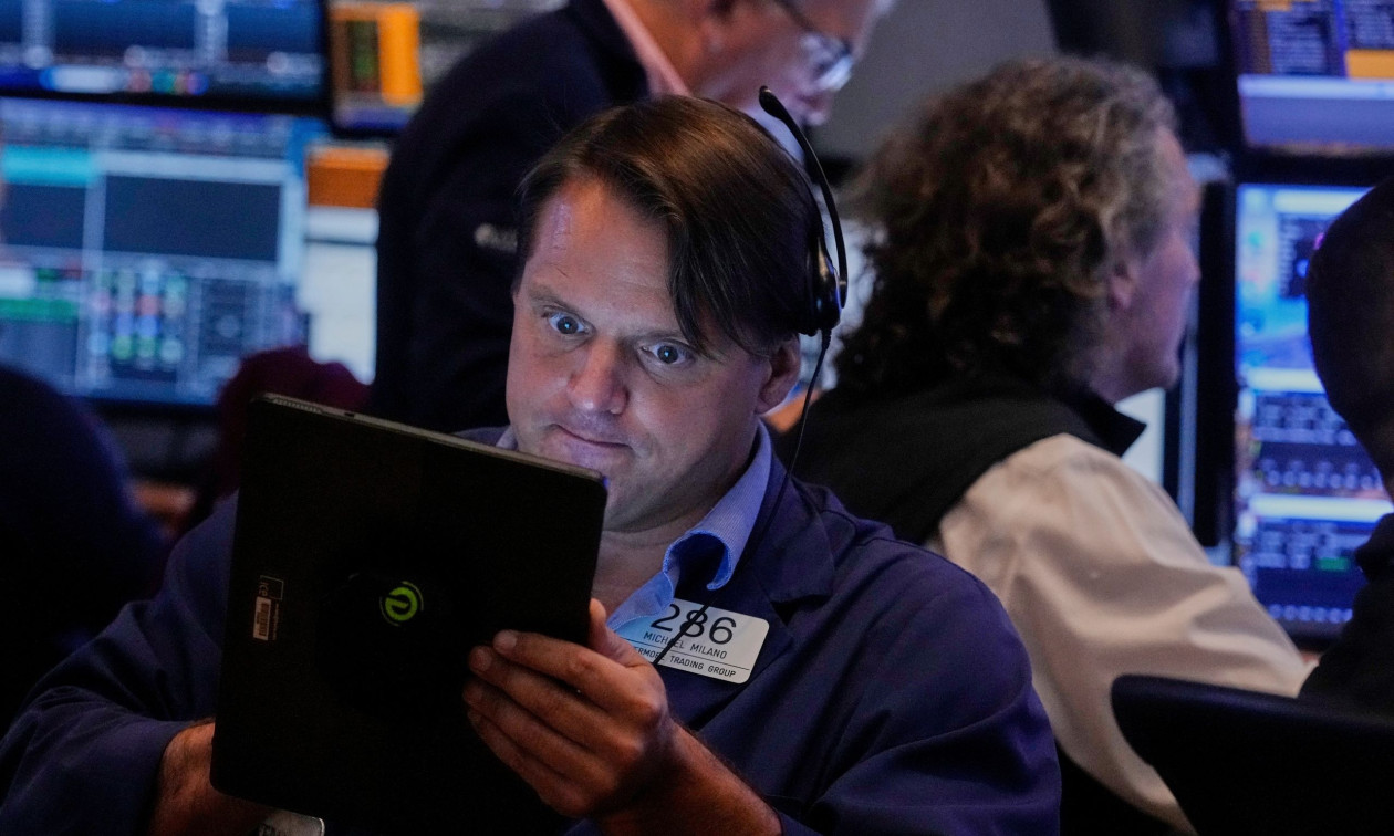 Wall Street: Πτώση μετά τα ρεκόρ με αβεβαιότητα για την κατάσταση στη Μέση Ανατολή