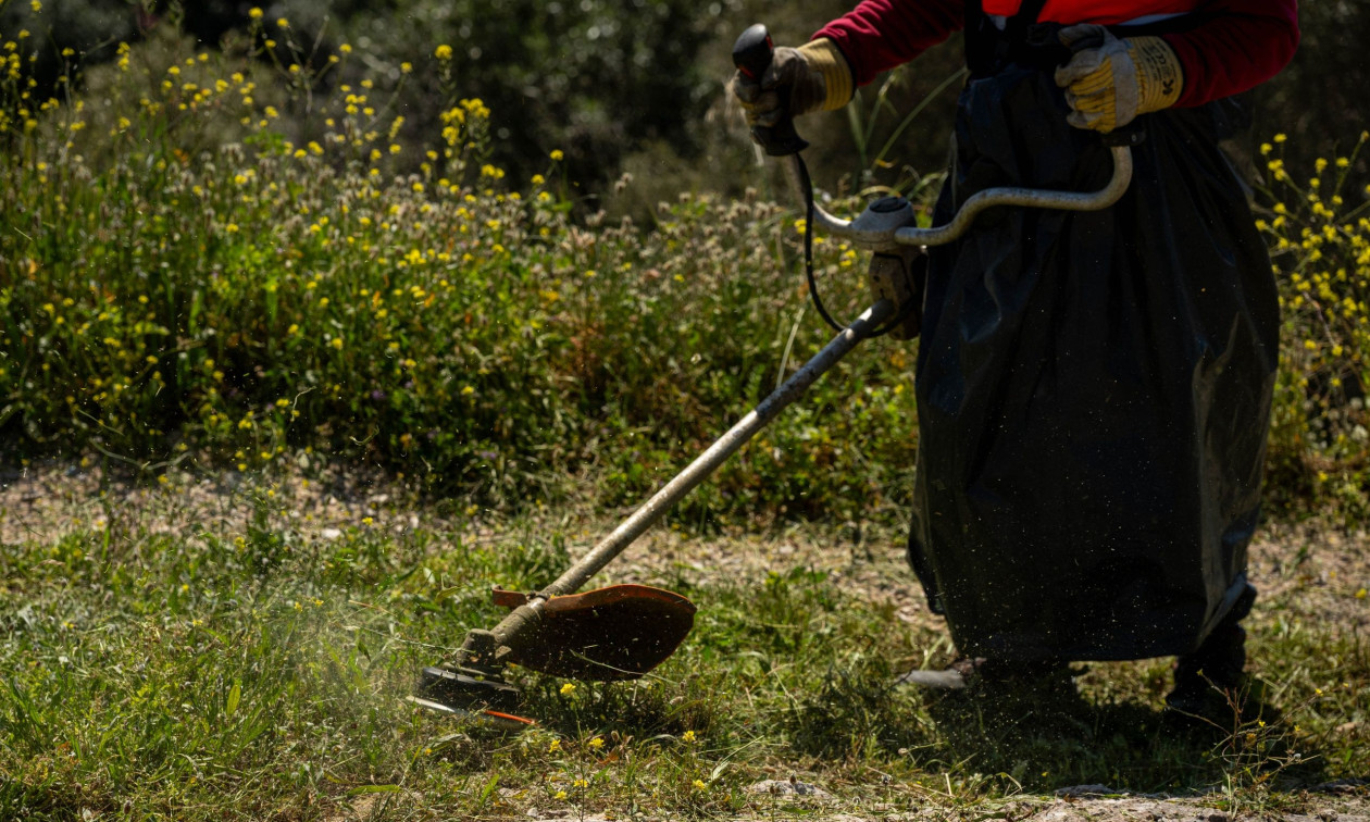 Ακαθάριστα οικόπεδα 2026: Οι προθεσμίες και τα πρόστιμα – Όσα πρέπει να γνωρίζετε