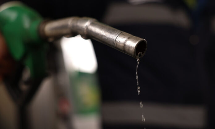 1735068-65be7ccf-venzini-fuel-pass.jpg