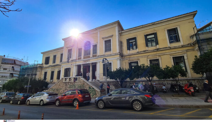 1735576-dikastirio-lamias.jpg