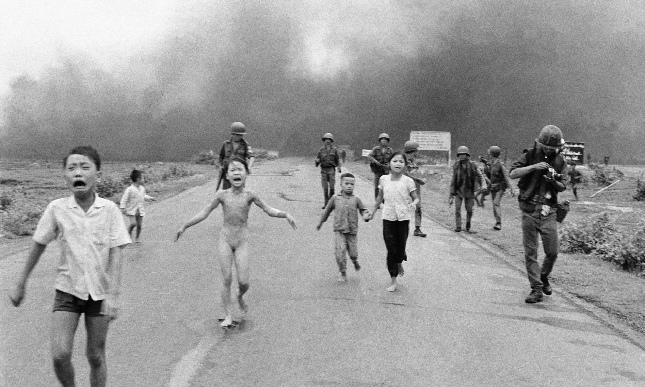 «Το κορίτσι της ναπάλμ»: Πόλεμος για την πιο διάσημη φωτογραφία όλων των εποχών
