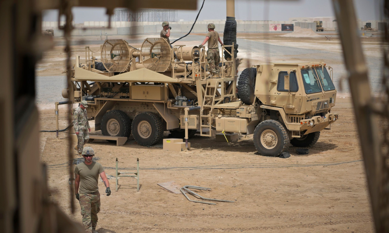 Αμερικανικά αεροσκάφη μεταφοράς εμπορευμάτων μετακινούνται από τη Γερμανία στη Μέση Ανατολή