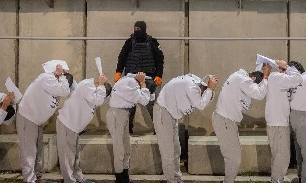 Η διαβόητη φυλακή Ketziot του Ισραήλ στη μέση της ερήμου – Εδώ κρατούνται οι ακτιβιστές