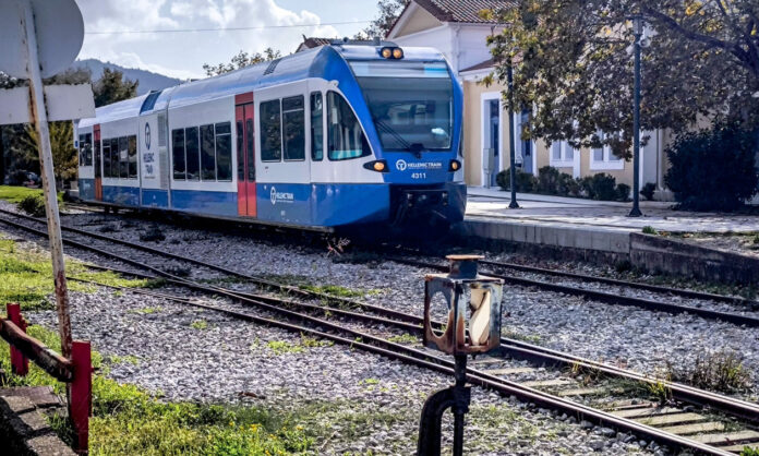 1737742-a12ae071-treno-e.jpg