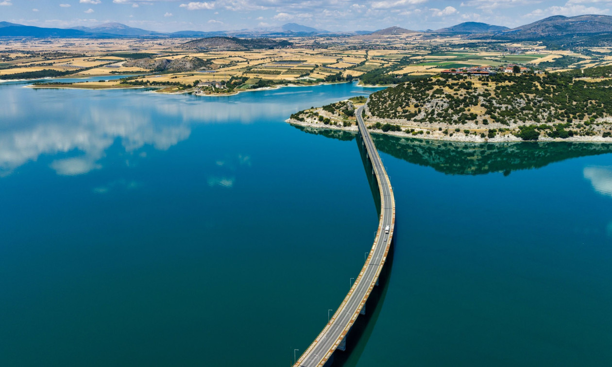 Τραγωδία στην Κοζάνη: Εντοπίστηκε νεκρός άνδρας σε λίμνη – Ήταν μέσα σε αυτοκίνητο