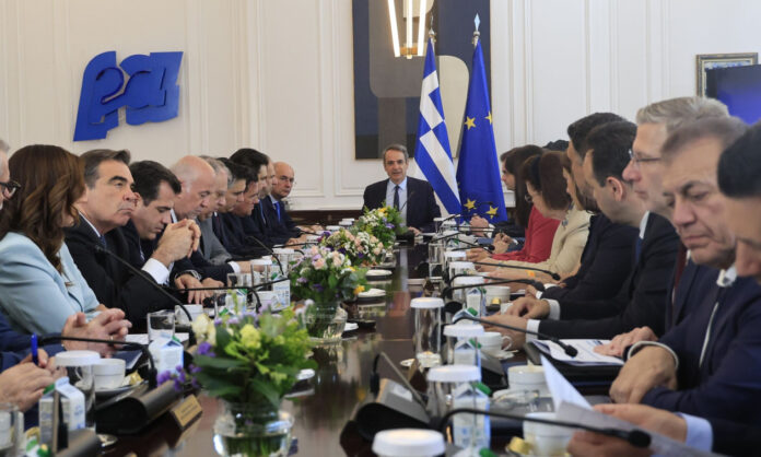 1738354-30ca7562-mhtsotakis-ypoyrgiko-2.jpg