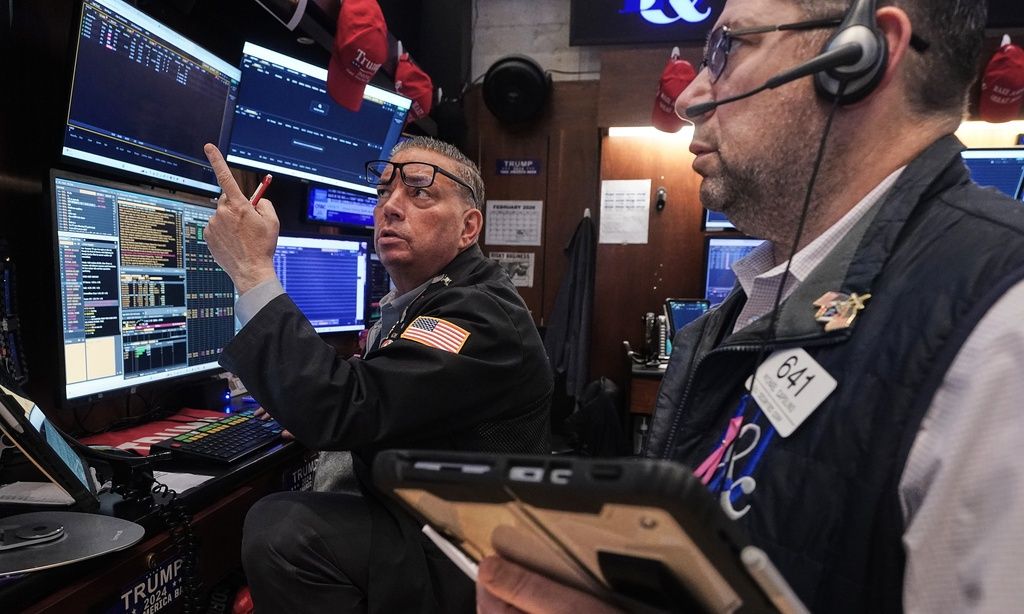 Wall Street: Νέα ρεκόρ για S&P 500 και Nasdaq με ώθηση από την τεχνητή νοημοσύνη