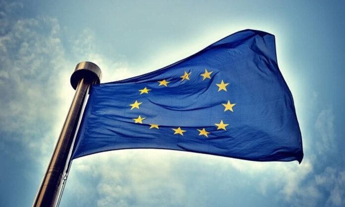 1738923-70973cb6-flag.jpg