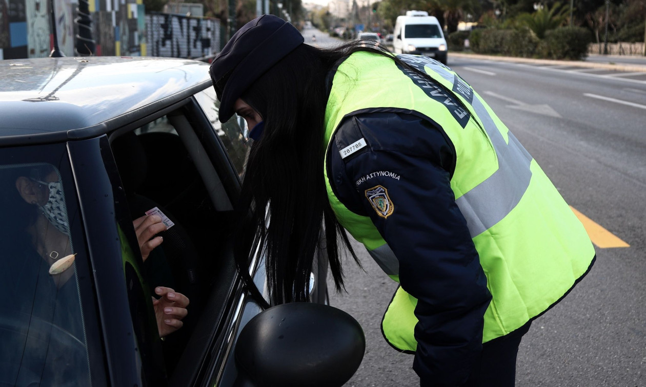 Κόρινθος: «Ξηλώθηκε» διαδικτυακή ομάδα με 3.000 μέλη -Σύλληψη 26χρονης που «κάρφωνε» μπλόκα Τροχαίας