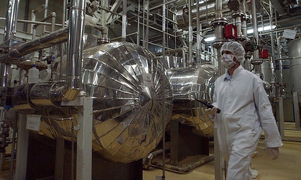 Explainer: Tι είναι το εμπλουτισμένο ουράνιο, ο «άσος στο μανίκι» του Ιράν στις πυρηνικές συνομιλίες