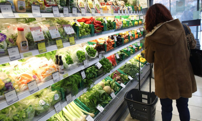 1739460-super-market-2.jpg