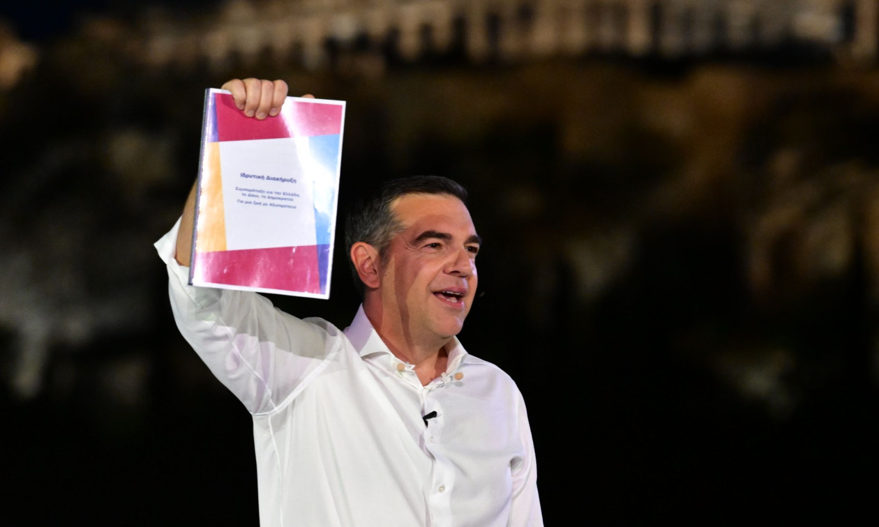 Οι 25 καλλιτέχνες που συνυπογράφουν τη διακήρυξη Τσίπρα για την ΕΛΑΣ