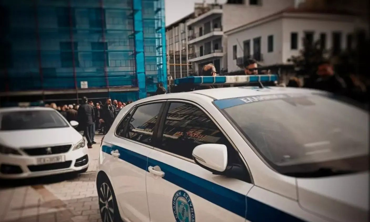 Λαμία: Στη φυλακή οι τρεις Ρομά που ξήλωσαν την πόρτα σπιτιού για να κλέψουν